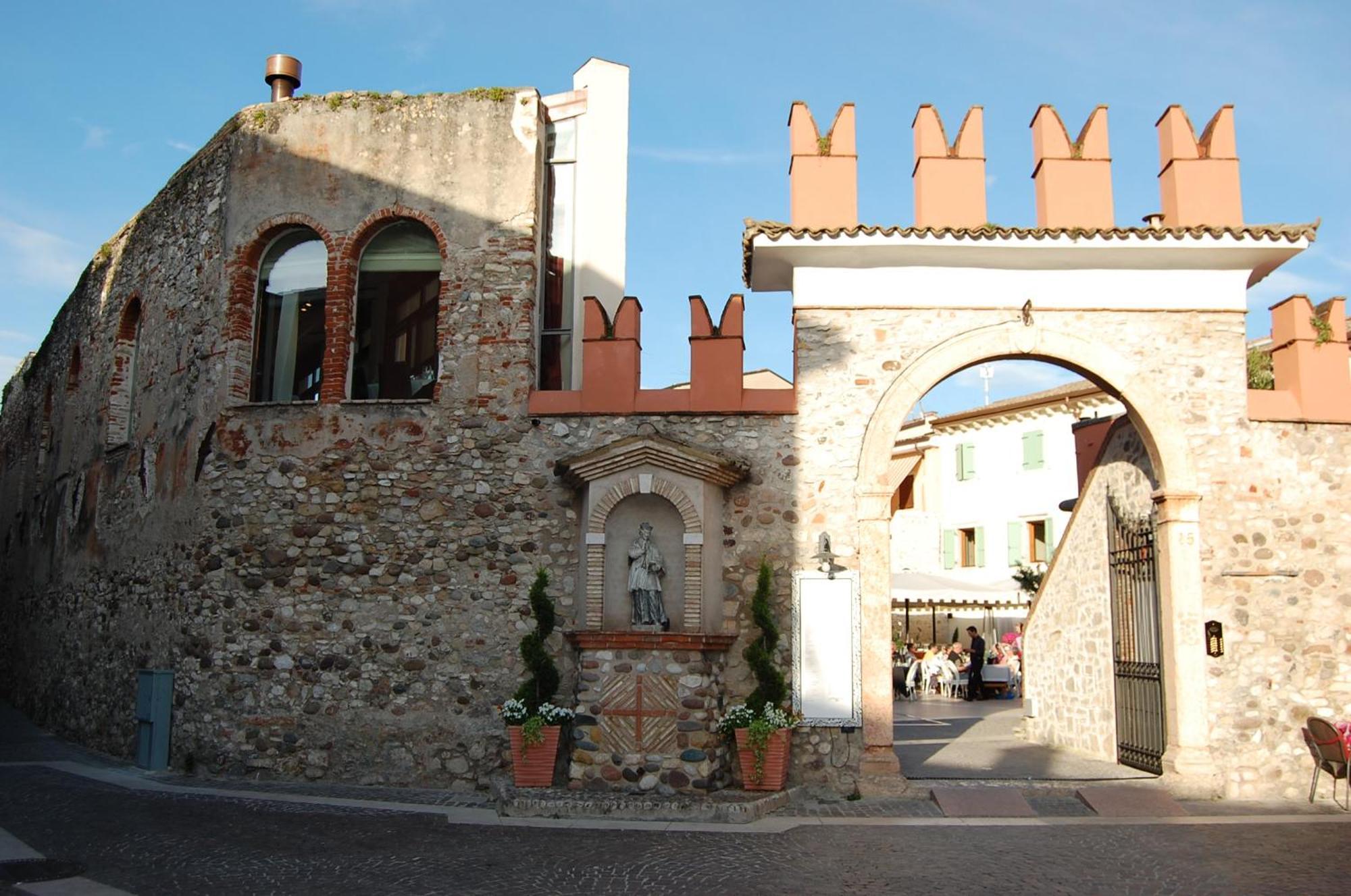 Corte San Luca Apartments Bardolino Eksteriør bilde