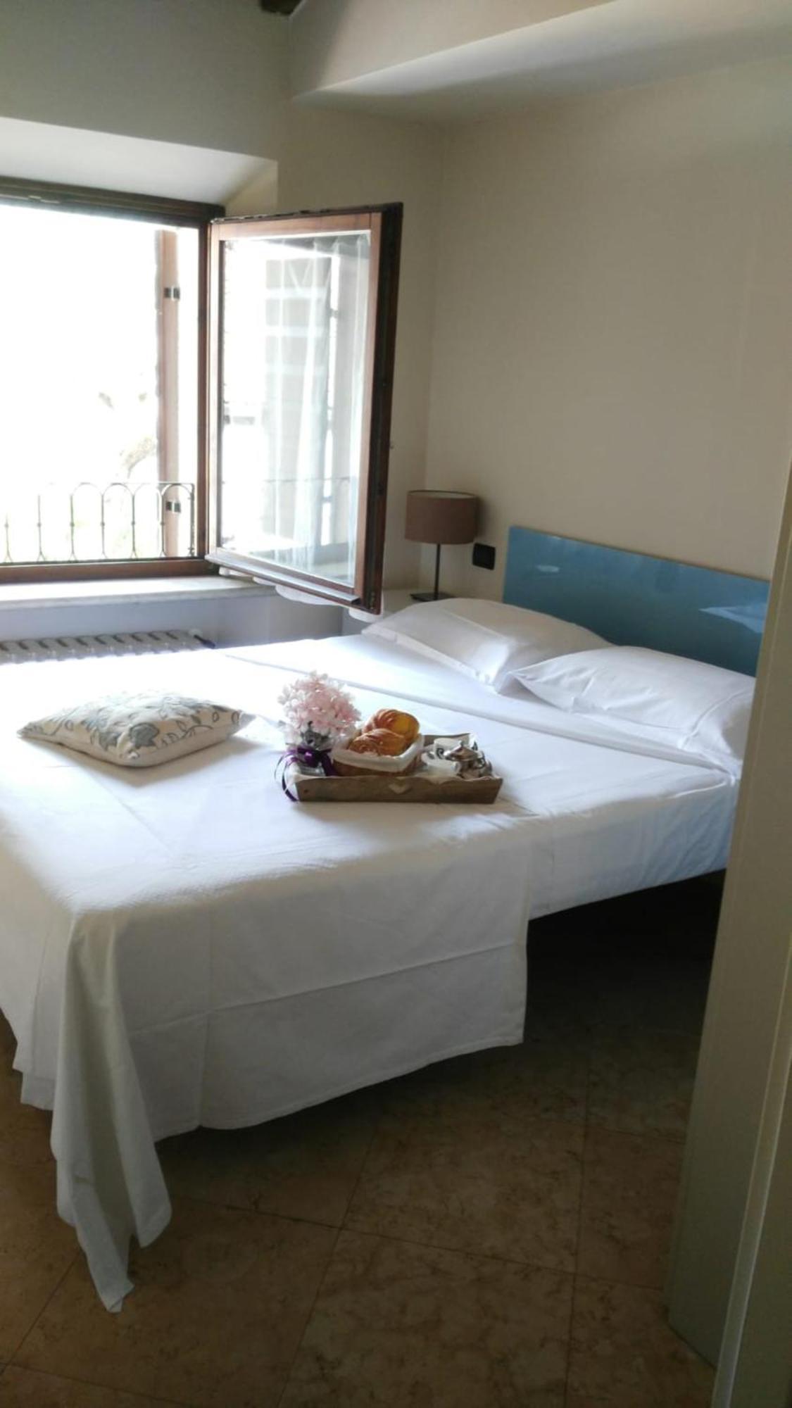 Corte San Luca Apartments Bardolino Rom bilde