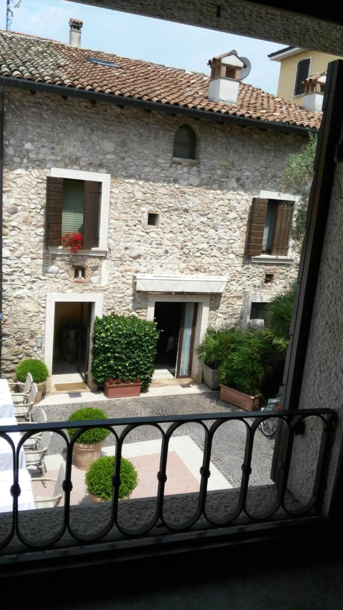Corte San Luca Apartments Bardolino Rom bilde
